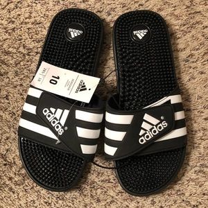 🆕 ADIDAS Slides - Sandals - Black and White